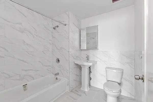 Rented by NY Space Finders Inc. | media 6