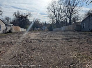 2817 W Willow St, Lansing, MI 48917