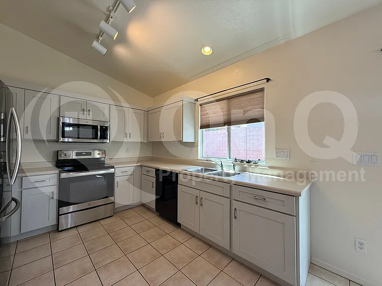 6641 E Rollins St — Photo 2