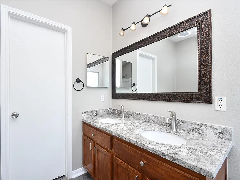 24406 Lakecrest Village Dr — Photo 21
