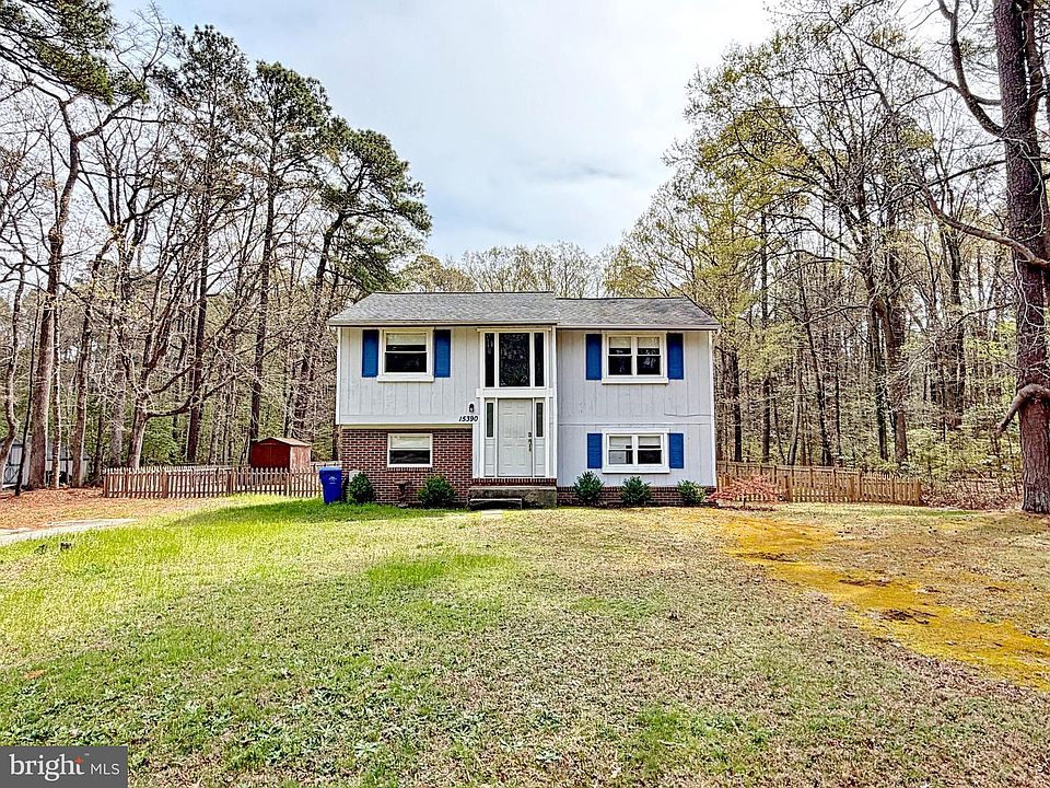 1st image of 15390 Matthews Manor Rd