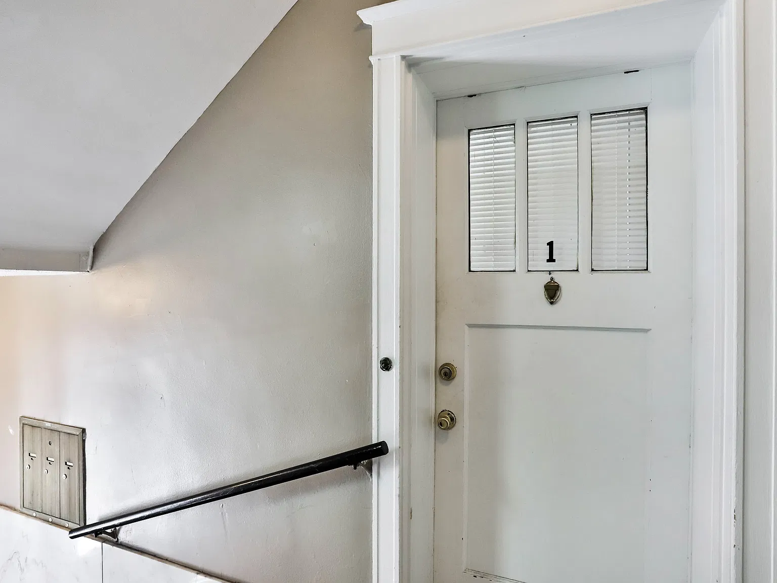 727 Leland Ave — Photo 3