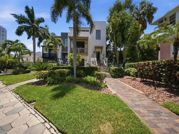 650 BEACH DRIVE NE, ST PETERSBURG, FL 33701