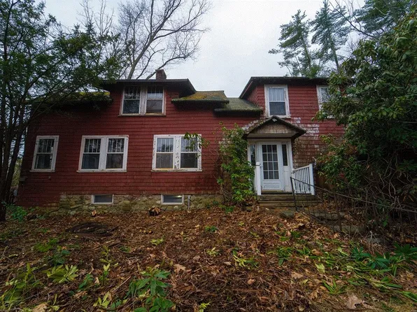 11 Sunset Avenue, Hampstead, NH 03841