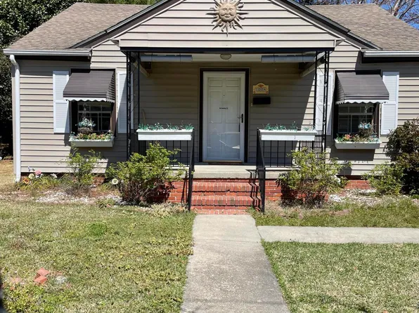 1004 Tuscarora Avenue, Elizabeth City, NC 27909