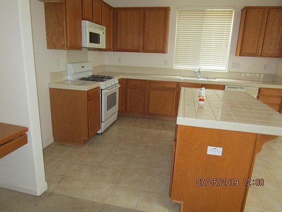 3rd image of 24 Las Flores St
