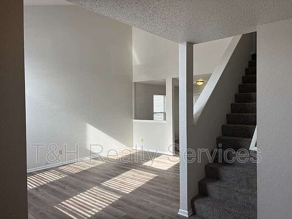 3rd image of 12640 Justice Xing