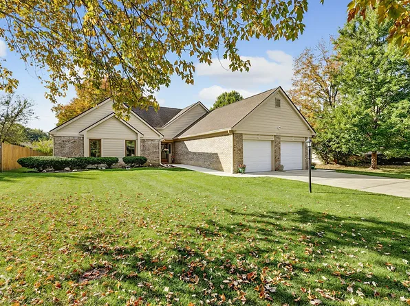 8111 Bay Brook Dr, Indianapolis, IN 46256