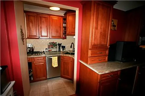 Rented by R New York | media 2