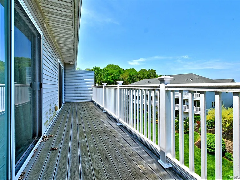 44 Fox Hill Dr — Photo 29