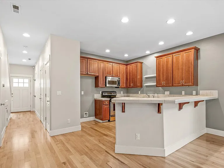 15255 SW Jasper Ln — Photo 4