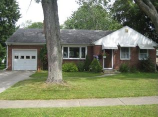 25 Saint Marys Pl, Hamburg, NY 14075