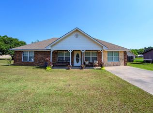 1020 W Tyler St, Cooper, TX 75432