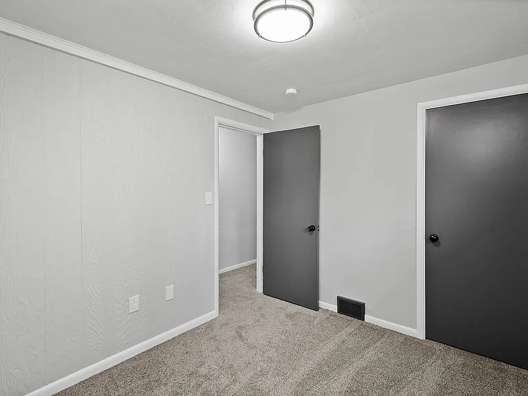 1411 Fairmont St — Photo 15