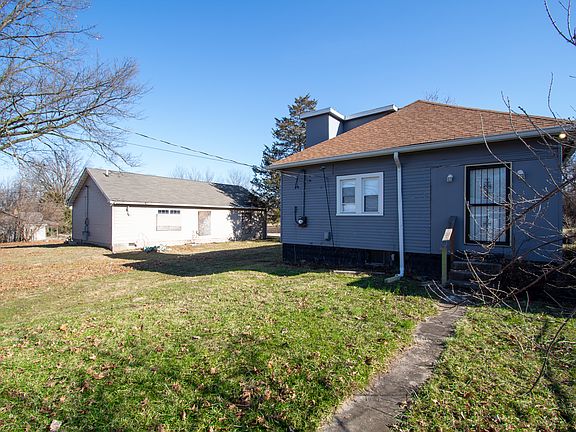 4th image of 1946 Holloway Ave