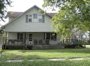 400 E 2nd St, Winston, MO 64689