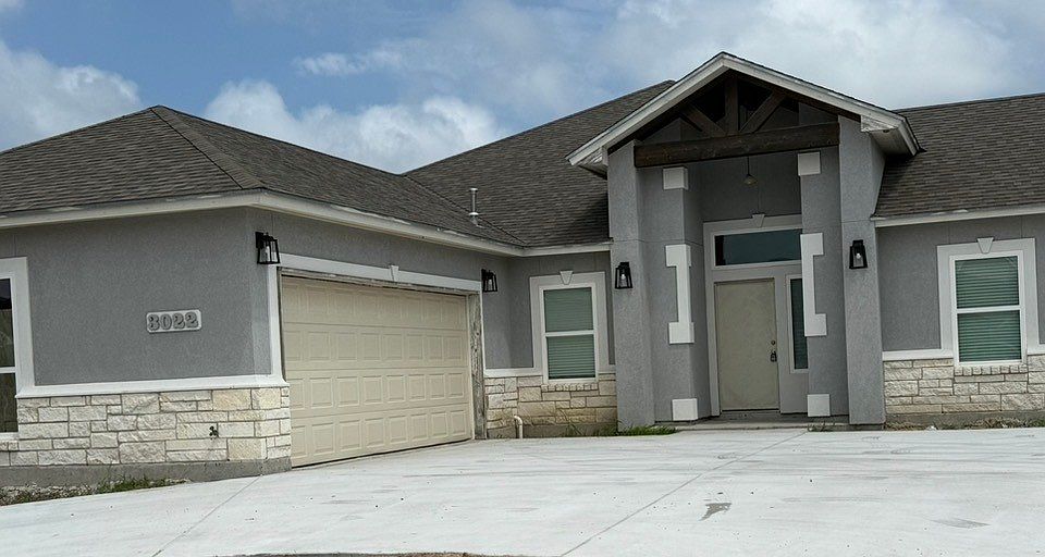 2nd image of 3022 Saint Eustatius Way