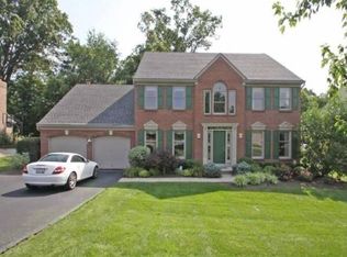 11660 Kemperwoods Dr, Cincinnati, OH 45249