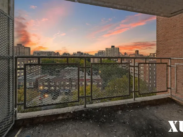 43-10 Kissena Boulevard image 11 of 20