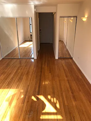 Rented by Kew Forest Realty Inc | media 1