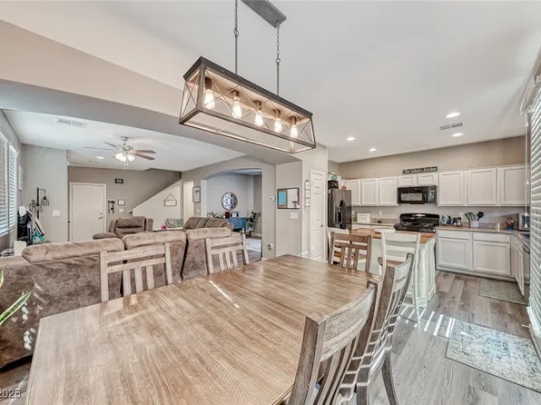 5428 Brazelton St, North Las Vegas, NV 89081
