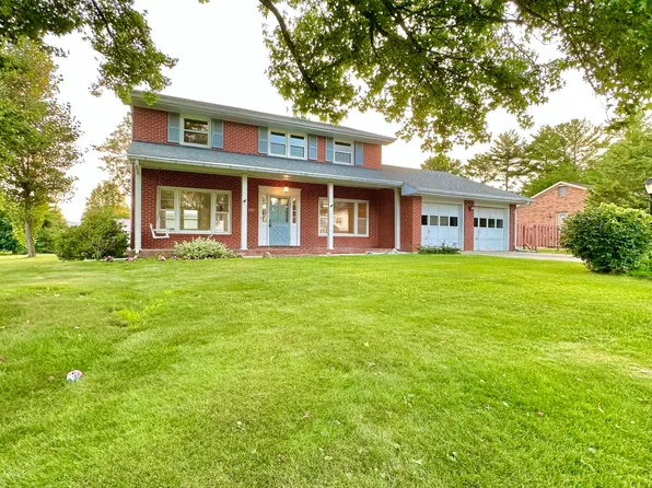 1709 Ridgevue Ave, Clifton Forge, VA 24422