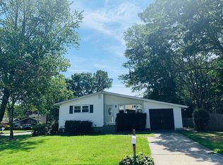 2 Sutton Ln, Pt Jefferson Station, NY 11776