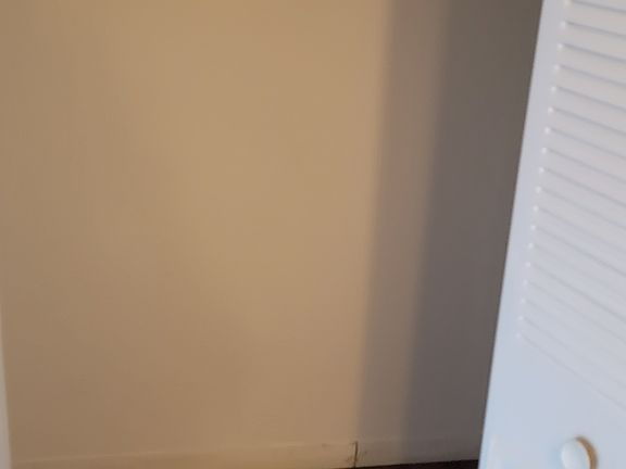 2nd image of 935 Westmoreland Dr APT 2