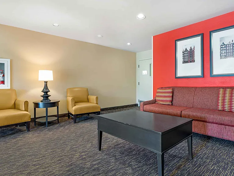 Lobby and Guest Check-in