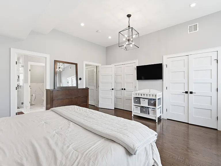 391 Lincoln Ave — Photo 22