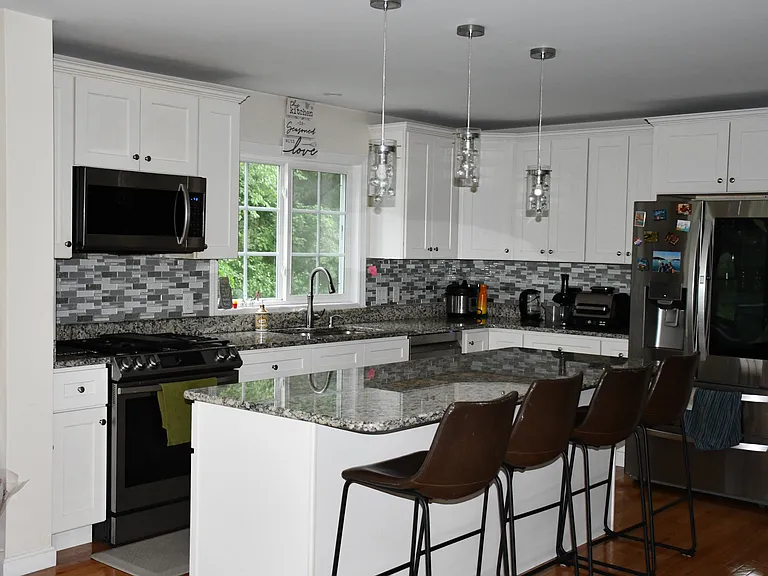 19 Littleton Rd — Photo 5