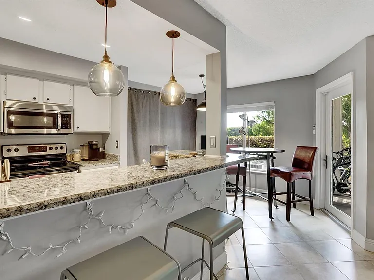 815 W Boynton Beach Blvd #6104 — Photo 4