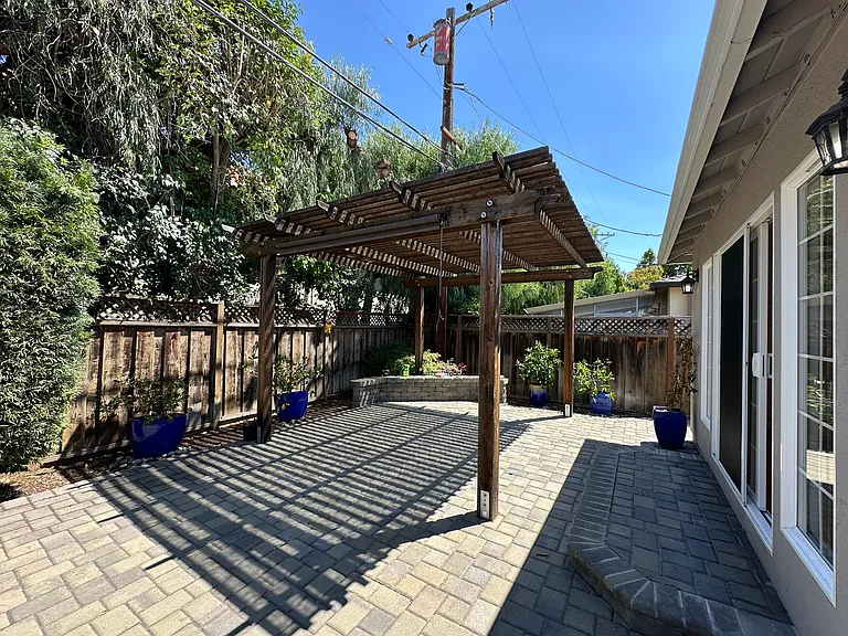 1045 W McKinley Ave — Photo 24