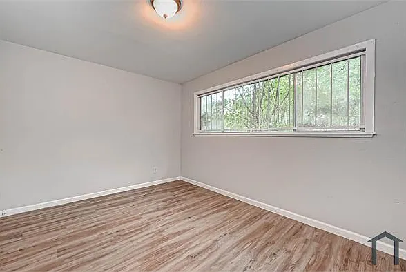 4203 Tavenor Ln — Photo 14