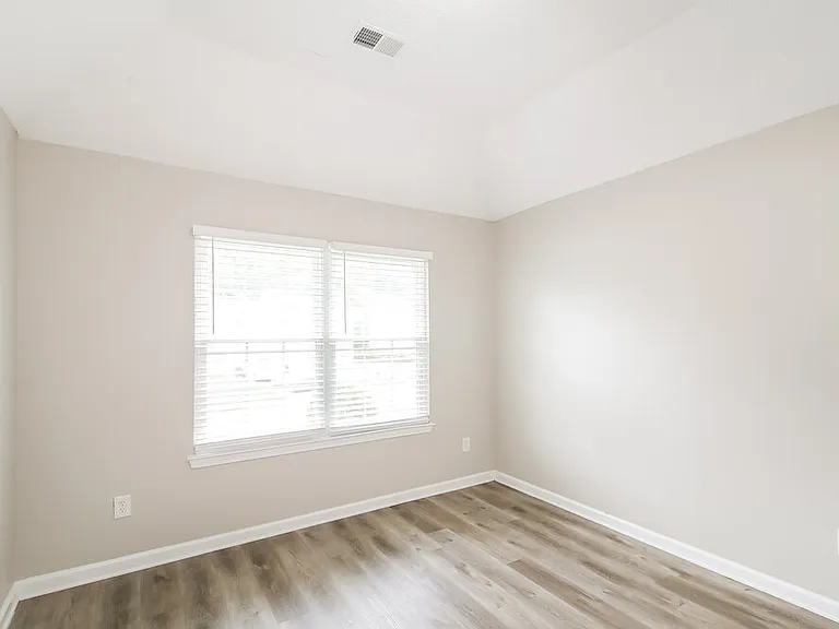 7210 Mahogany Dr — Photo 16