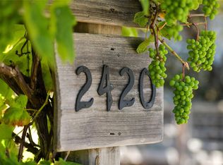 2420 Dryfe St, Oak Bay, BC V8R 5T2