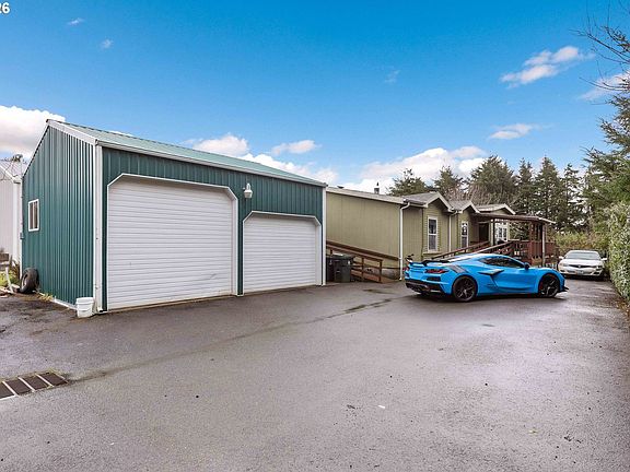 3rd image of 63255 Sunrise Rd