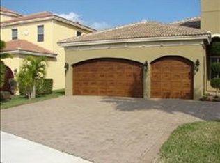 8732 Club Estates Way, Lake Worth, FL 33467