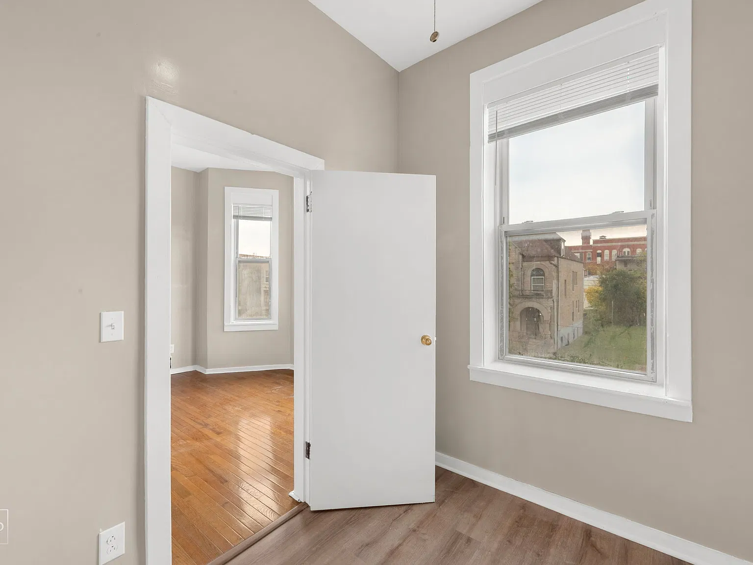 4 bed, 1500 sqft, $2,200 — Photo 4