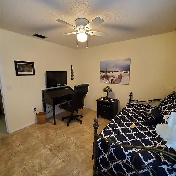 16th Avenue Dr W — Photo 25