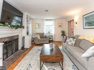 207 Walnut Pl, Havertown, PA 19083