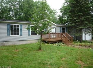 4082 Sandy Lake Rd, Ravenna, OH 44266