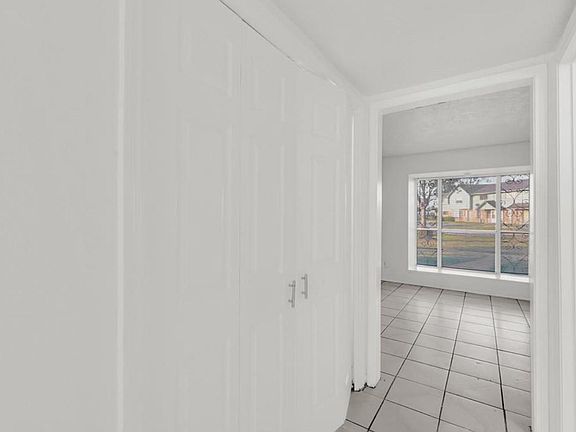 5th image of 13517 Castilian Dr #1
