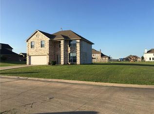 203 Western Dr, Fate, TX 75189