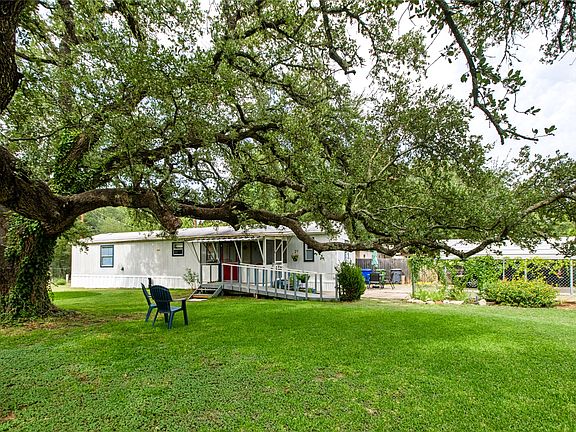 2nd image of 531 River Park Rd