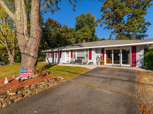 5 Caroline Dr, Bellingham, MA 02019