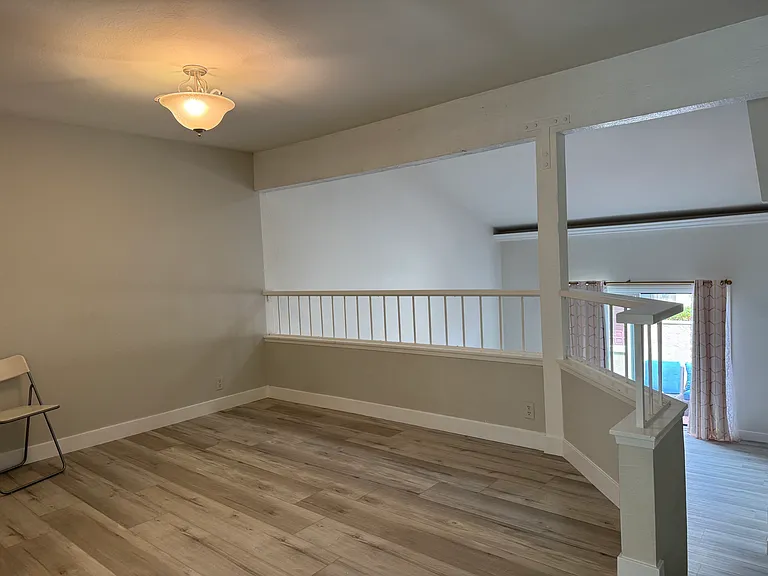 3275 Caminito Eastbluff #206 — Photo 9