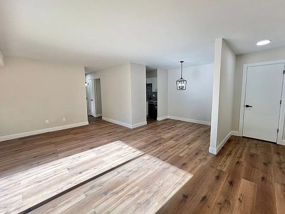 5th image of 1014 Sandlin Pl APT B