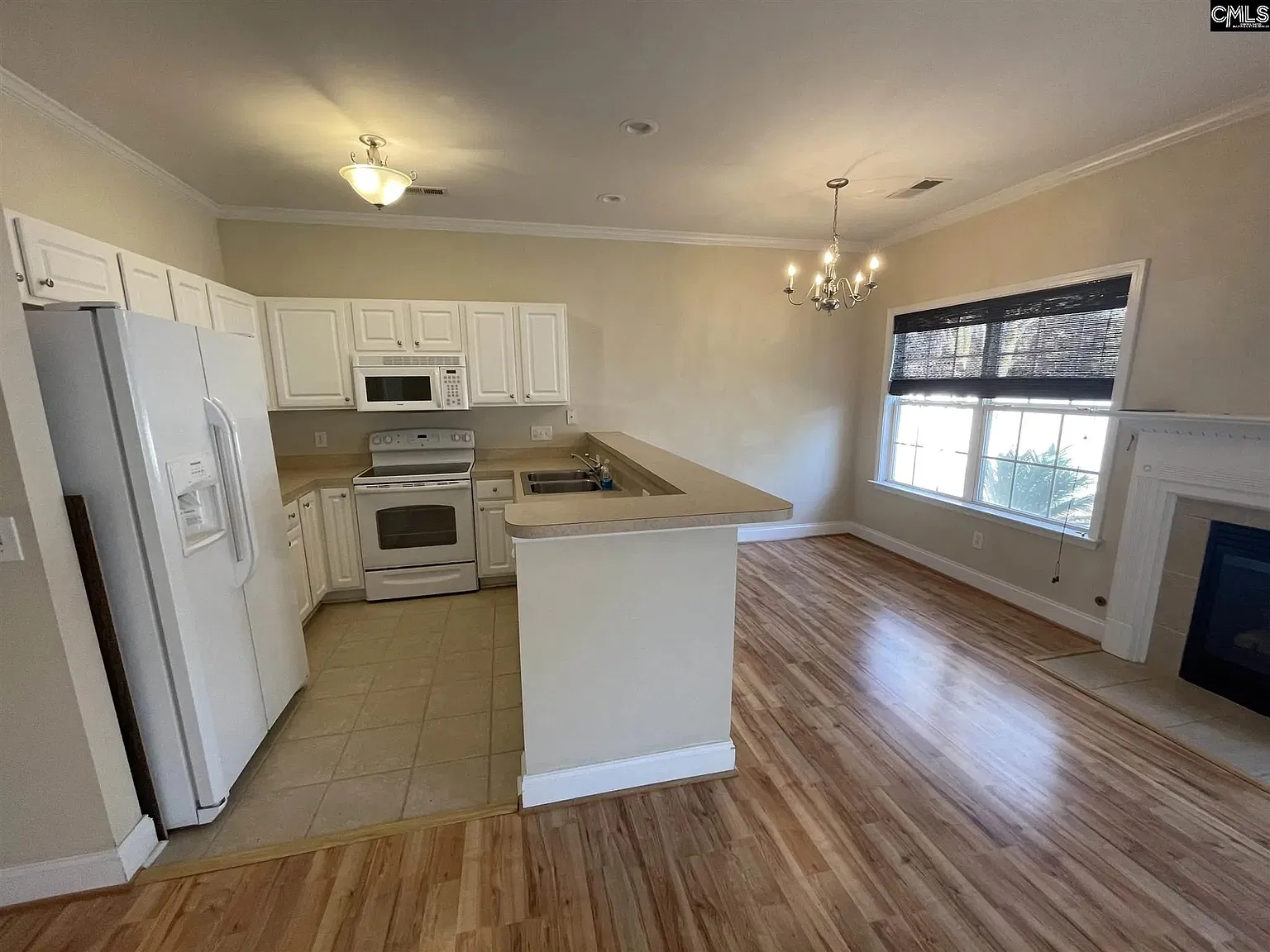 3 bed, 2.5 bath, 1542 sqft, $2,250 — Photo 3