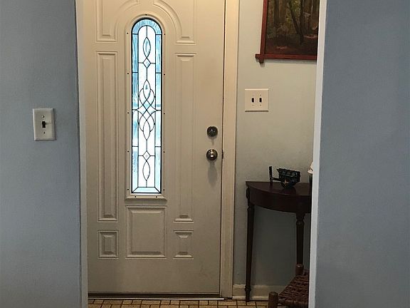 2nd image of 1323 El Prado Ave